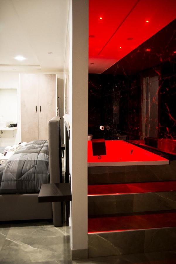 Sotterranea Con Jacuzzi * Naples