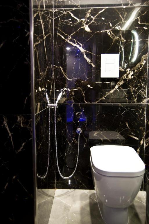 Sotterranea Con Jacuzzi