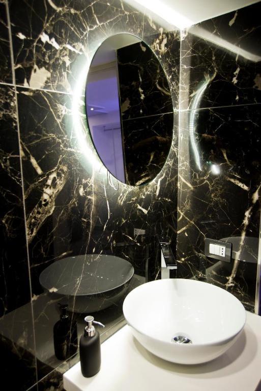 Sotterranea Con Jacuzzi Guest house *